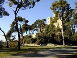 Chateau De Meyrargues Luaran gambar